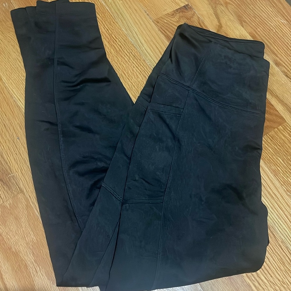 NWOT Mondetta Performance Luxury Leggings Small Black Pockets